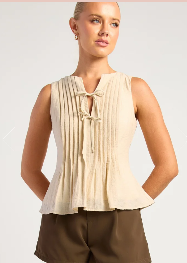 Front Tie Pleated Top
