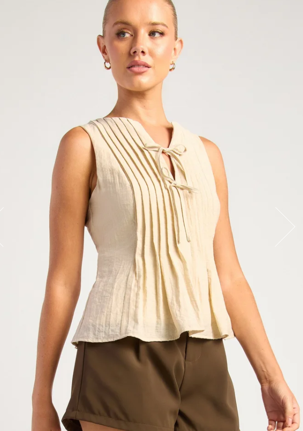 Front Tie Pleated Top