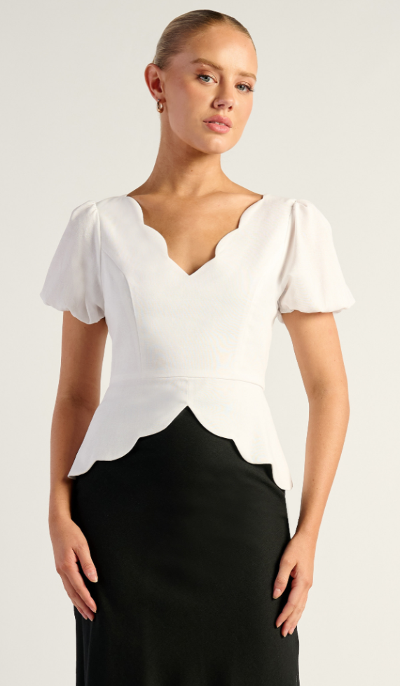 Scallop Sleeve Top
